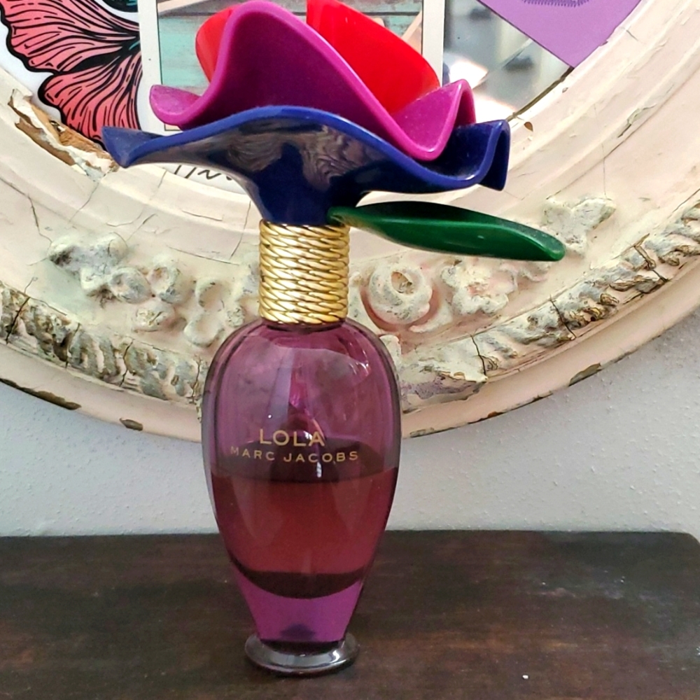 LoLa by Marc Jacobs